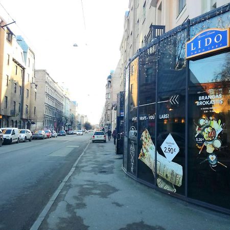 Tiny Non-Smoking Caka & Free Parking Apartment Riga Exterior photo